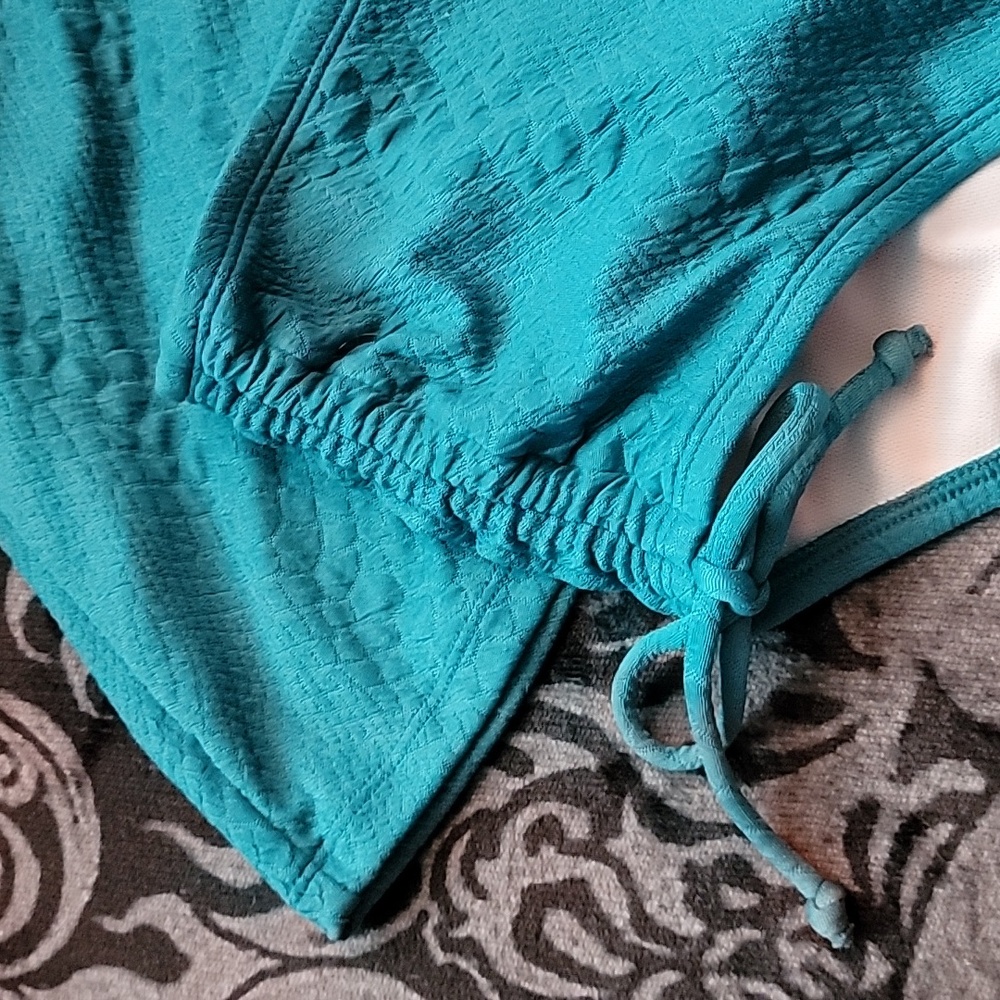 Tankini Top - NEW ! - Picture 2 of 5